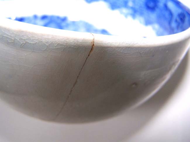 A Large Minton Porcelain Ladle circa 1815 — image 4